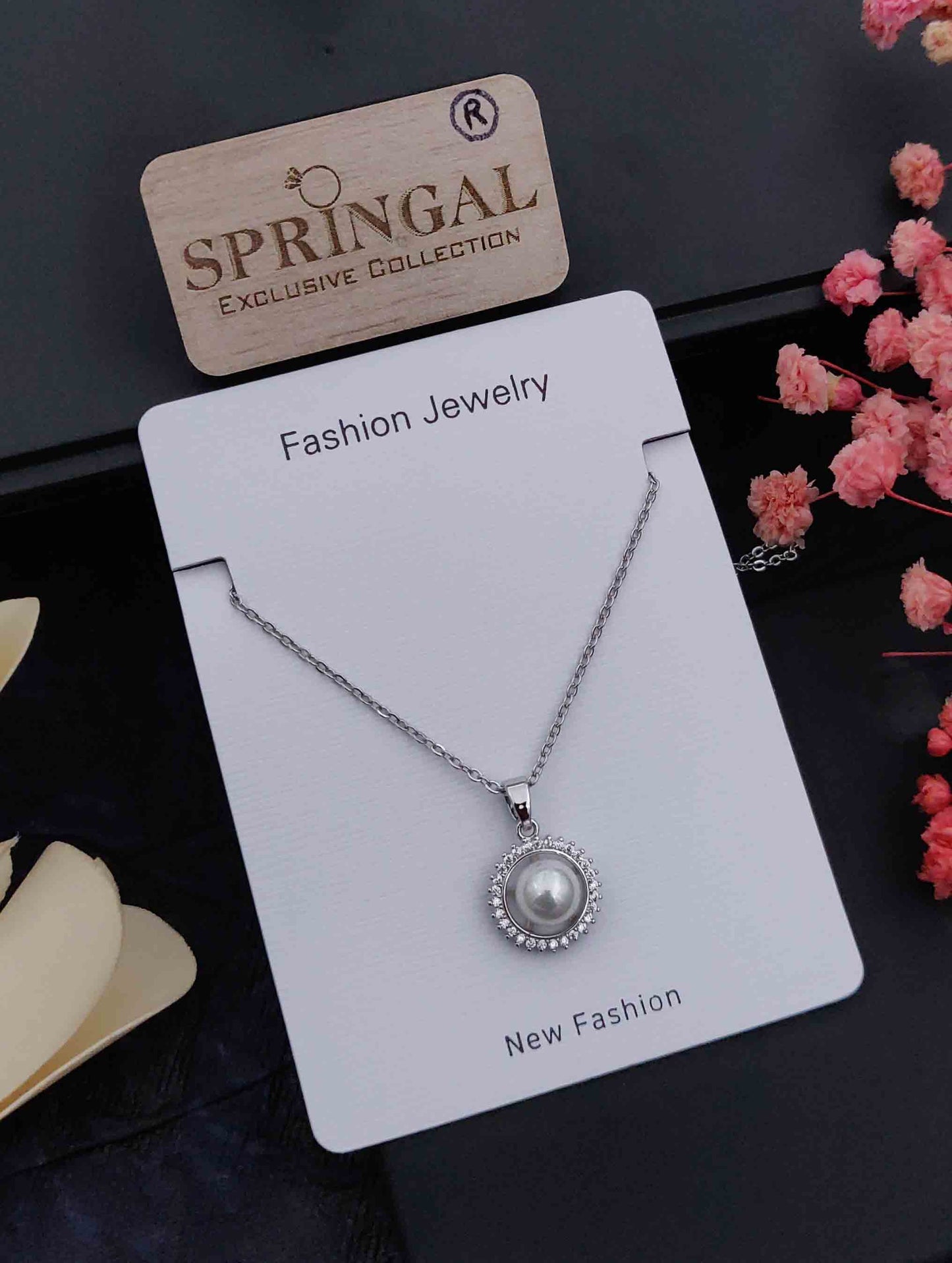 Solibelle Kanika Chain pendant | Silver Plated