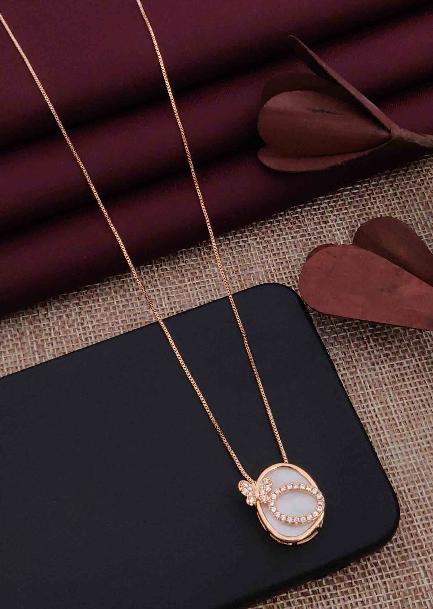 Solibelle Daisy Chain Pendant | Antitarnish Rose Gold Plated